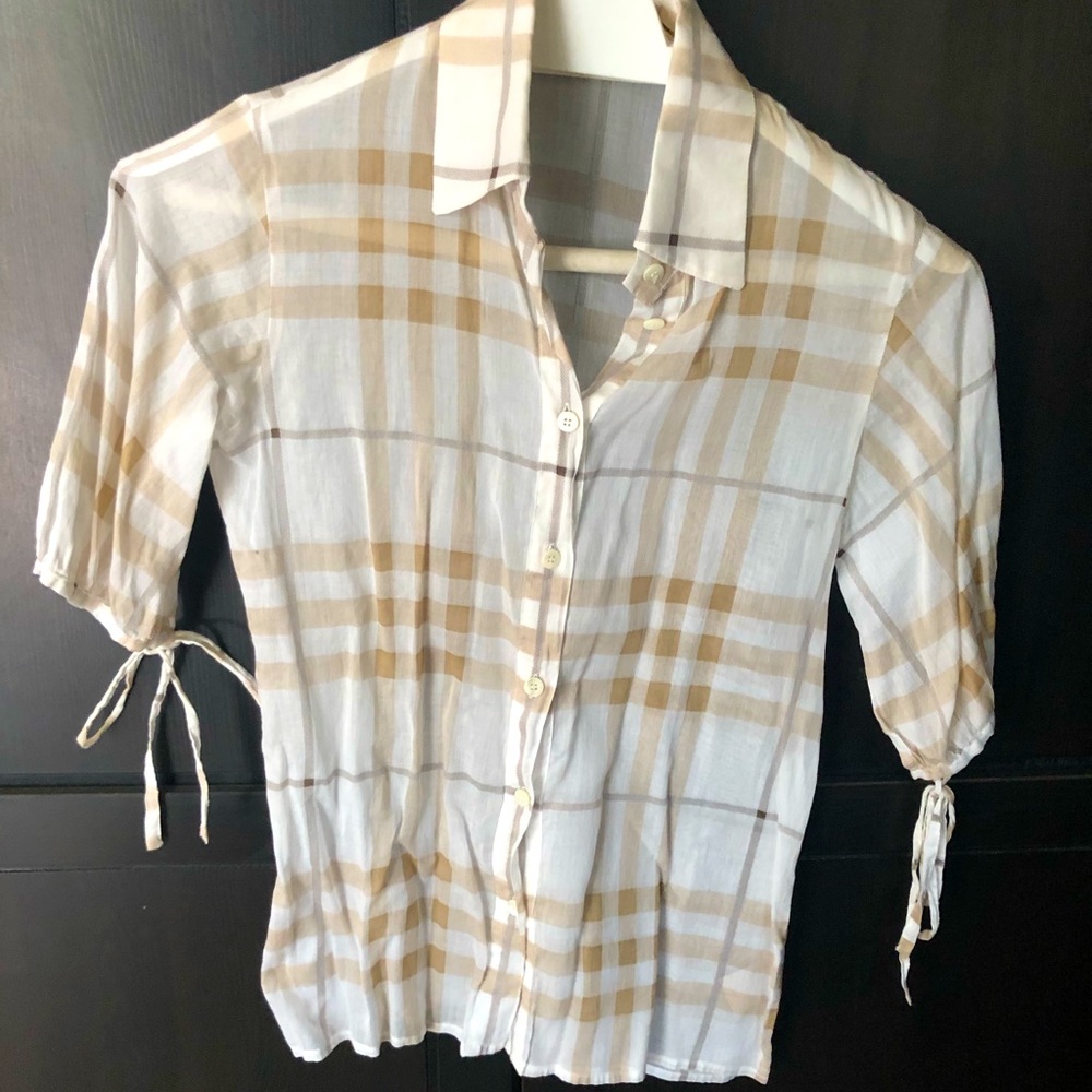 Burberry summer blouse gathered sleeves